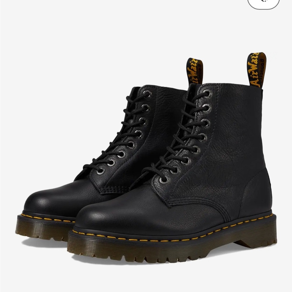 Dr martins size 6 women’s black pisa leather